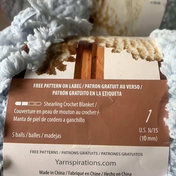 Two yarns - Picture 4 of 7